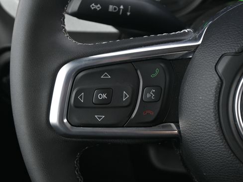 Used 2025 Jeep Wrangler Sahara w/ Safety Group image 29