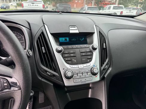 Used 2015 Chevrolet Equinox LS w/ LPO, Protection Package FWD image 17