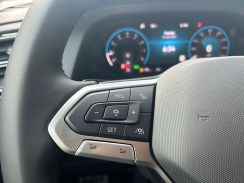 New 2026 Volkswagen Atlas Cross Sport SEL R-Line image 16