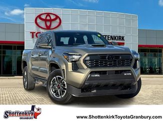 Used 2025 Toyota Tacoma TRD Sport video 1
