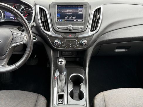Used 2021 Chevrolet Equinox LT FWD image 18