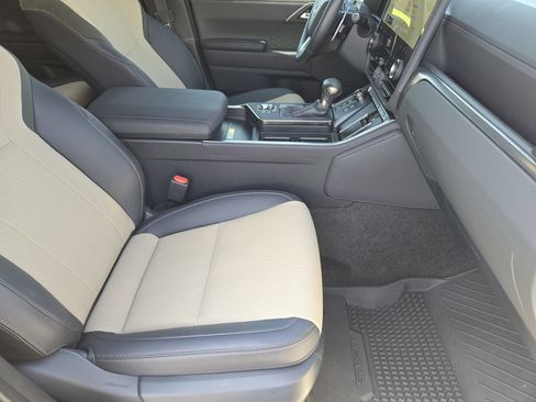 Certified 2025 Lexus GX 550 AWD/4WD image 14