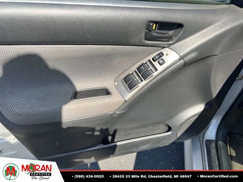 Used 2008 Pontiac Vibe w/ Sun And Sound Package FWD image 14