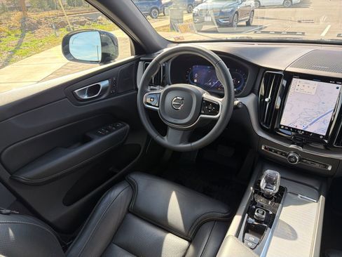 Used 2024 Volvo XC60 B5 Ultimate w/ Protection Package Premier image 11