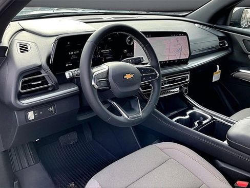 New 2026 Chevrolet Traverse LT w/ LPO, Floor Liner Package image 7