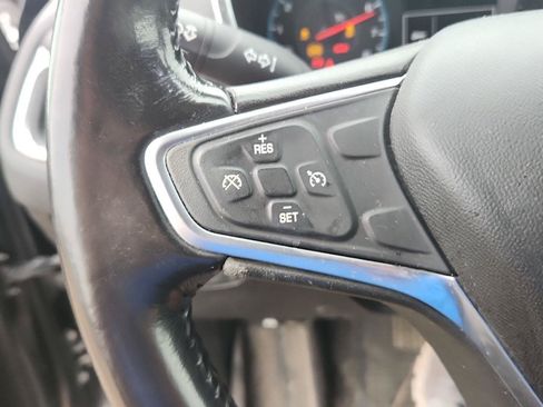 Used 2018 Chevrolet Equinox LT AWD/4WD image 14