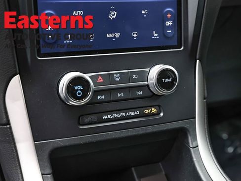 Used 2024 Ford Edge SEL image 19