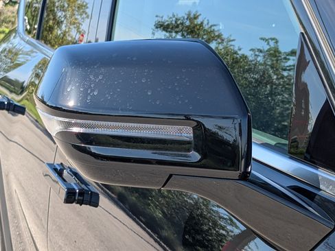 Certified 2026 Kia EV9 Wind image 14