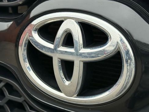 Used 2011 Toyota Tacoma 4x4 Access Cab V6 image 11