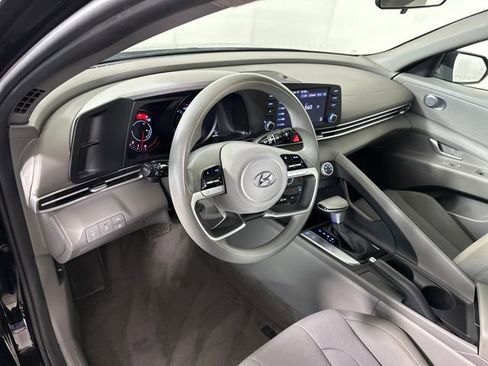 Certified 2023 Hyundai Elantra SE w/ Cargo Package FWD image 13