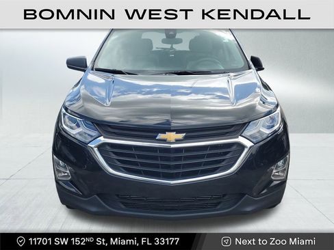Used 2021 Chevrolet Equinox LS image 2