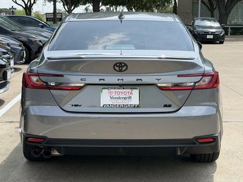 New 2026 Toyota Camry SE FWD image 5