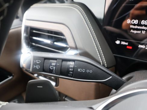 New 2026 GMC Yukon Denali Ultimate AWD/4WD image 17