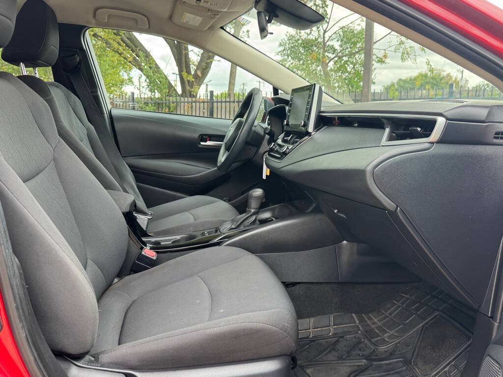 Used 2021 Toyota Corolla LE FWD image 27