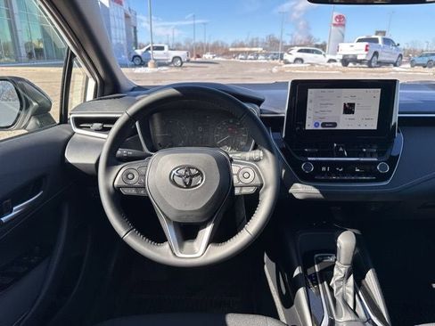 Used 2026 Toyota Corolla SE FWD image 16