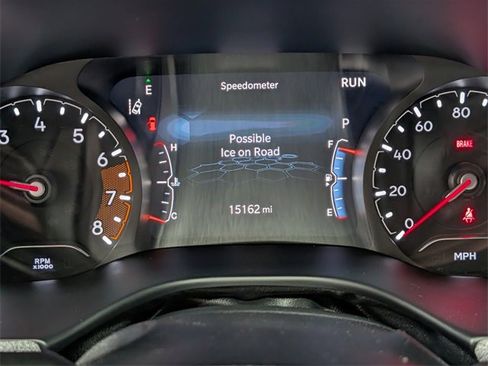 Used 2024 Jeep Compass Latitude w/ Sun and Sound Group image 18