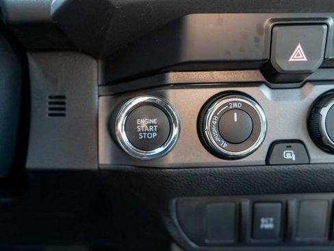Used 2023 Toyota Tacoma TRD Sport AWD/4WD image 26