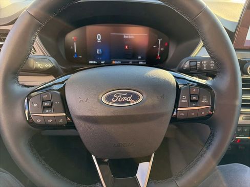 Certified 2025 Ford Escape Active w/ Cold Weather Package image 13