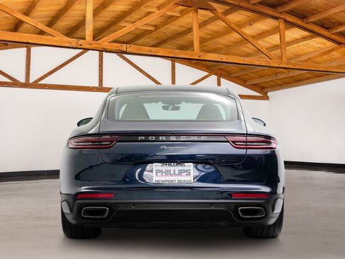 Used 2018 Porsche Panamera image 4