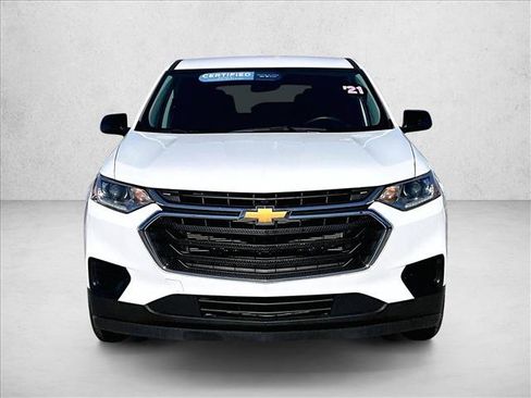Used 2021 Chevrolet Traverse LS image 3