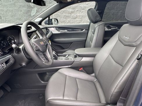 New 2025 Cadillac XT5 Premium Luxury w/ LPO, Floor Liner Package image 15