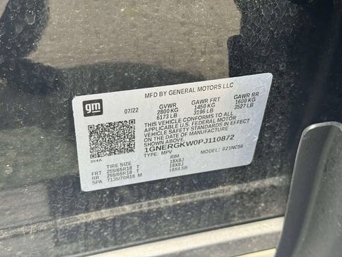 Used 2023 Chevrolet Traverse LT FWD image 18