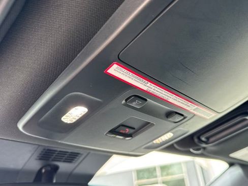 Used 2025 Toyota Camry SE image 29