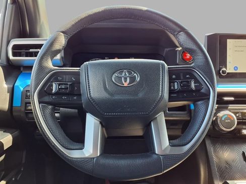 Used 2025 Toyota Tacoma TRD Off-Road AWD/4WD image 15