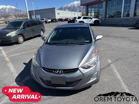 Used 2012 Hyundai Elantra Limited image 2
