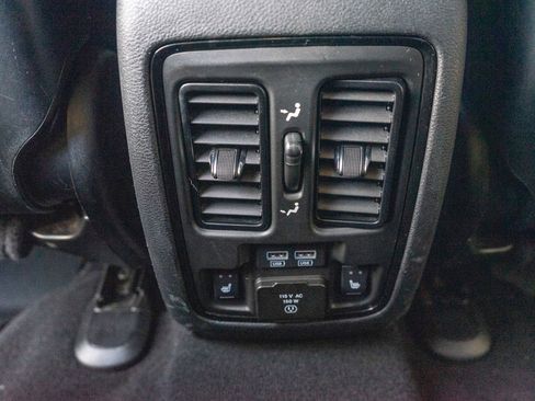 Used 2024 Dodge Durango GT image 28