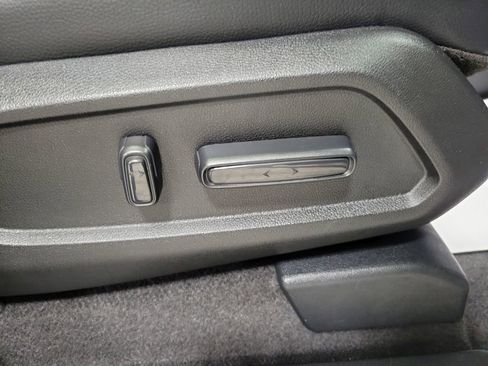 Used 2023 Honda Pilot Elite image 21