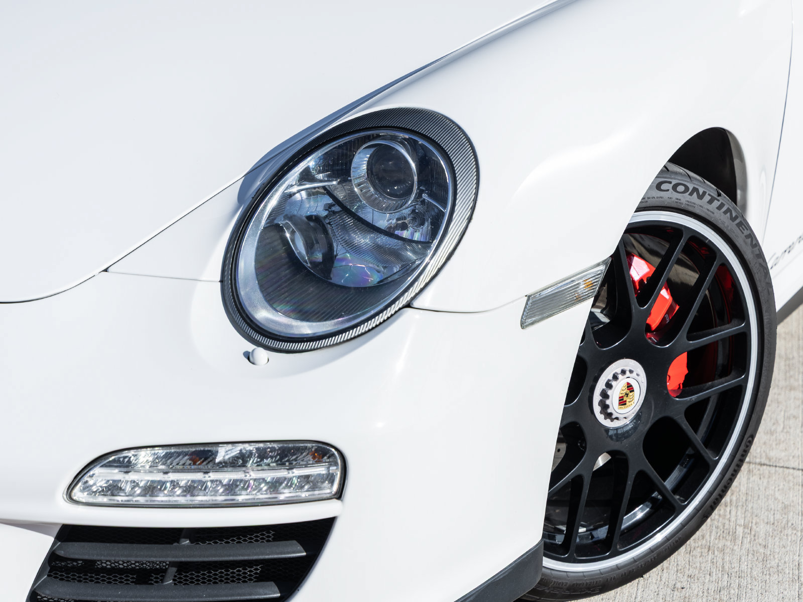 Used 2012 Porsche 911 Carrera 4 GTS AWD/4WD image 19