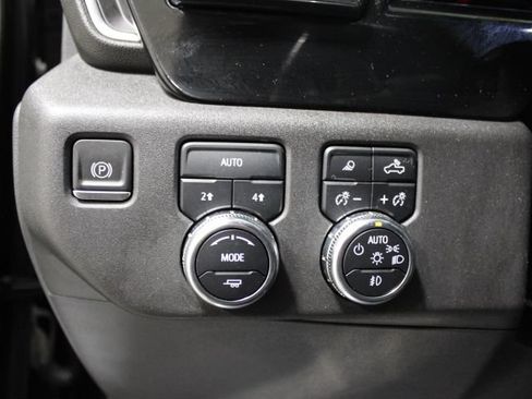 Used 2022 GMC Sierra 1500 SLT w/ SLT Convenience Package AWD/4WD image 42