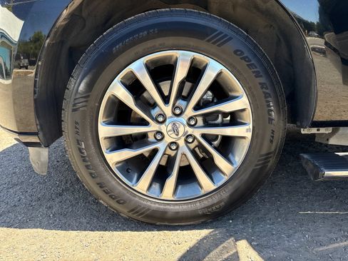 Used 2018 Ford Expedition Limited AWD/4WD image 27