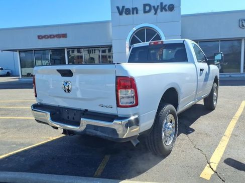 New 2024 RAM 2500 Tradesman w/ Chrome Appearance Group AWD/4WD image 8
