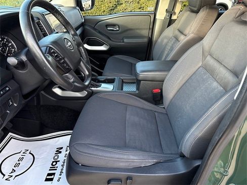 Used 2023 Nissan Frontier SV w/ SV Convenience Package image 19