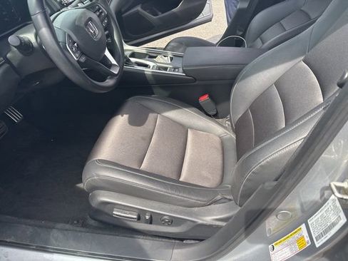 Used 2019 Honda Accord Sport image 9