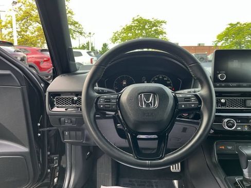 Used 2025 Honda Civic Sport image 13