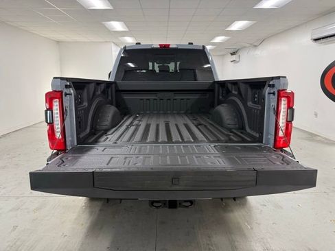 New 2026 Ford F250 Lariat w/ Black Appearance Package image 8
