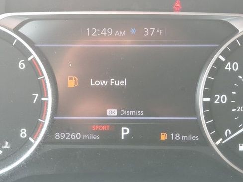 Used 2021 Nissan Rogue S image 40