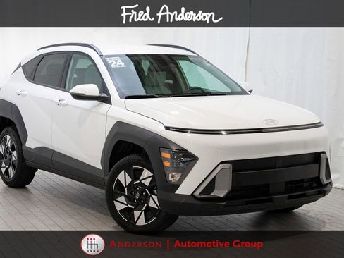 Used 2024 Hyundai Kona SEL AWD/4WD image 1