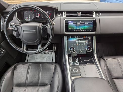 Used 2018 Land Rover Range Rover Sport HSE Dynamic image 11