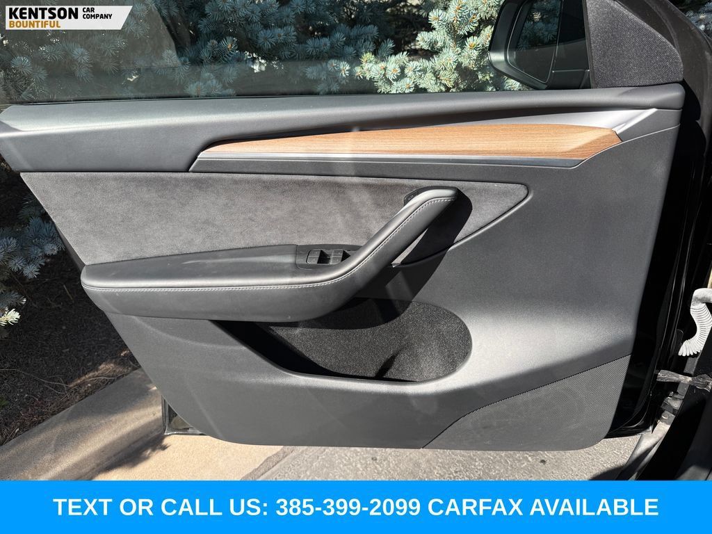 Used 2023 Tesla Model Y Long Range AWD/4WD image 13