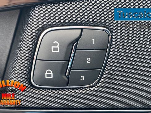 Used 2022 Lincoln Nautilus Reserve w/ Equipment Group 201A image 15