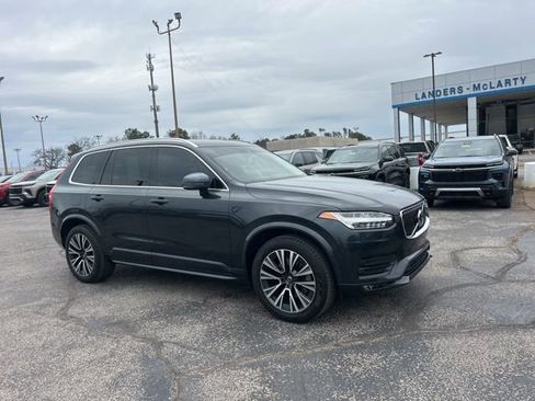 Used 2021 Volvo XC90 T6 Momentum w/ Protection Package Premier image 1