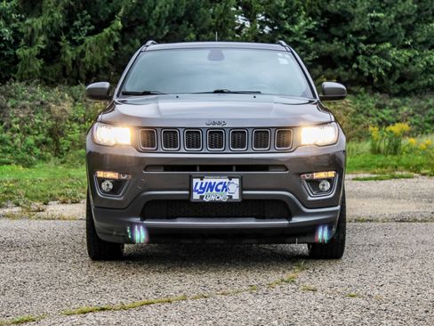 Used 2021 Jeep Compass Latitude w/ Sun and Sound Group AWD/4WD image 5