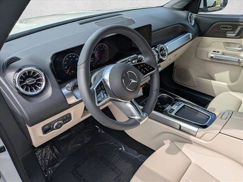 New 2026 Mercedes-Benz GLB 250 image 3