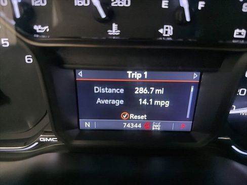 Used 2019 GMC Sierra 1500 SLE w/ X31 Off-Road Package AWD/4WD image 19