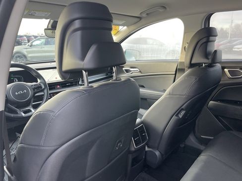 Used 2023 Kia Sportage EX image 26