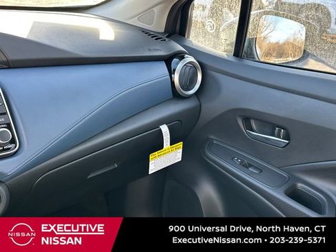 Used 2025 Nissan Versa SV w/ Trunk Package image 19